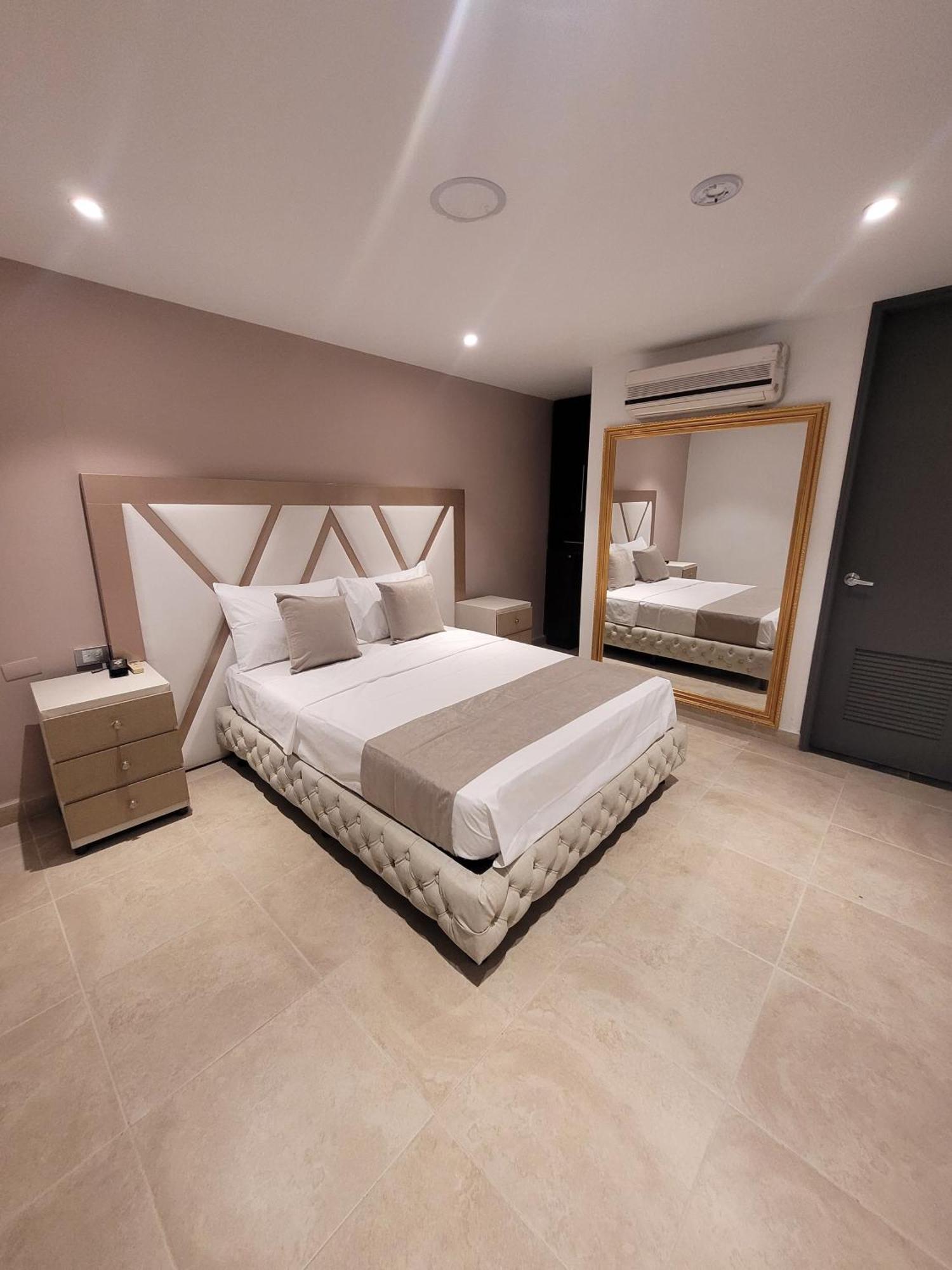 Hotel Med 33 Medellin Luaran gambar